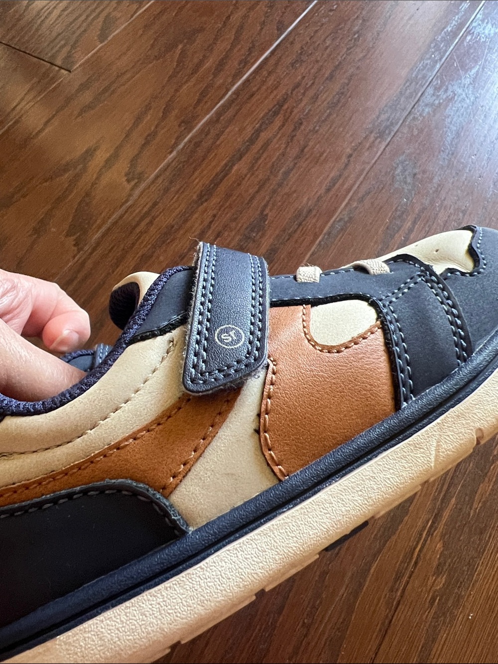 Stride Rite London Sneakers for Boys - Picture 9 of 10